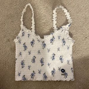 Blue and white floral x small Hollister tank top! ( NEVER BEEN WORN | WITH TAG )